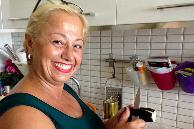 Cook with a Local: Private Home Cooking Class In Istanbul - Cooking in Nuray’s Istanbul Kitchen: What the 3½ Hours Really Feel Like