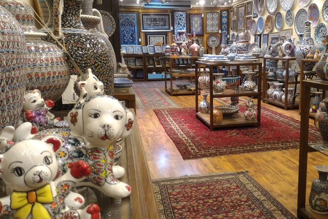 Daily Istanbul Highlights - Private Guided Tour with Nuri Erbay - Stop 4: Grand Bazaar in 45 minutes, and the Sunday catch