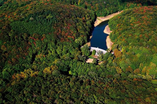 Discover Secret Lakes by Private Hiking Tour (w/Lunch, Transfers) - Price and Value for a Private 5-Hour Escape