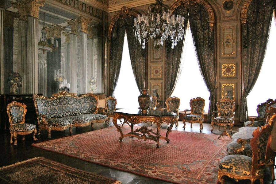 Dolmabahce Palace & Harem Skip-the-Line Entry & Audio Guide - The palace route: Selamlik, courtyards, gardens, and the Harem