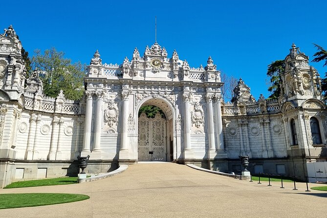 Dolmabahçe Palace Tour with Guide and Luxury Yacht Sunset Cruises - Bosphorus strait views: the currents, the bridges, the forts