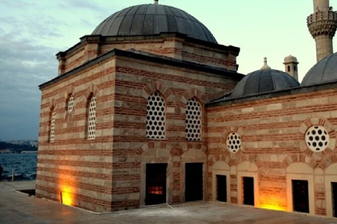 Dolmabahce Palace & Uskudar(Asian Side) Afternoon Tour - Çamlıca Hill: Istanbul’s two-continent view in one stop