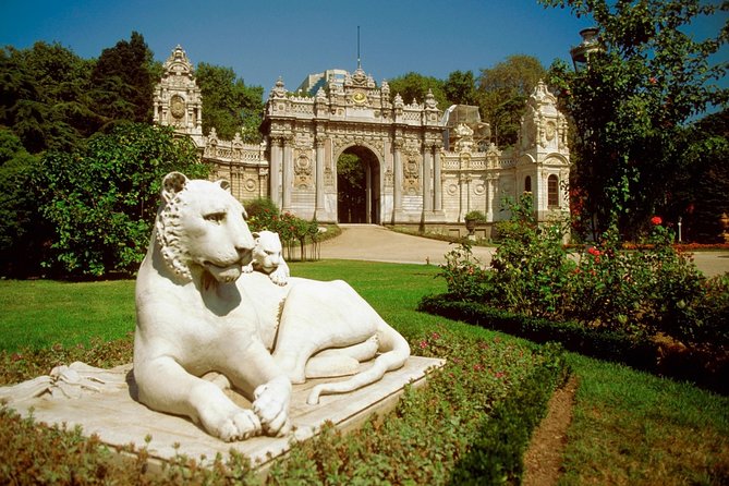 Dolmabahce Palace & Uskudar(Asian Side) Afternoon Tour - When Dolmabahçe is closed: the Chora Museum swap