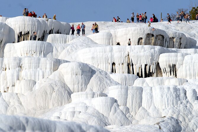 Ephesus and Pamukkale Full-Day Private Tour from Istanbul by Plane - Lunch and the “Turkish tradition” stops that keep the day human