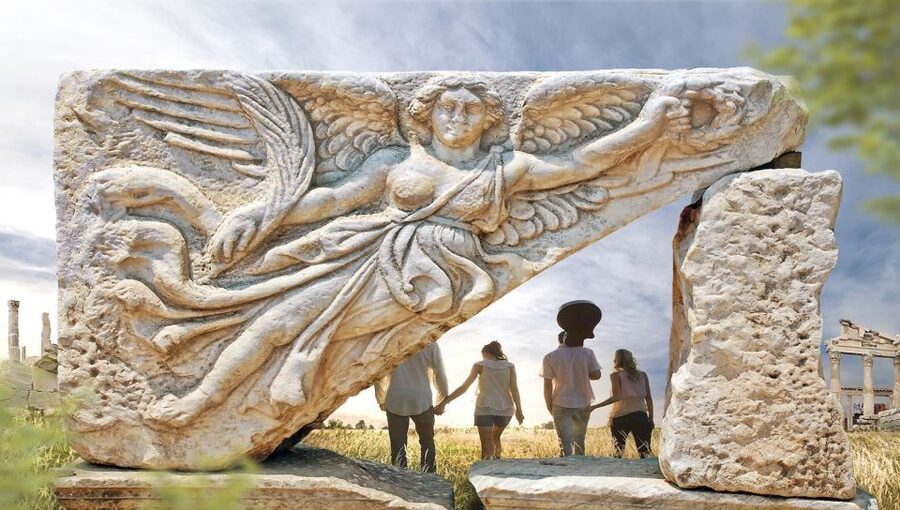 Ephesus and Virgin Mary Day Trip by Plane from Istanbul - Selçuk and the Isabey Mosque: A Smaller Stop With Big Texture