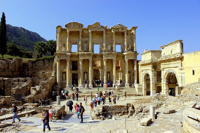 Ephesus Day Trip from Istanbul by plane - Temple of Hadrian: the quick Roman checkpoint