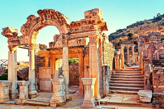 Ephesus Full-Day Tour from Istanbul with Antique City - Four in the Morning: How the Istanbul–Izmir Flight Shapes the Day