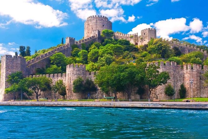Exclusive Luxury Yacht Bosphorus Sightseeing Cruise in Istanbul - Beylerbeyi Palace: an Asian-shore royal house in full view