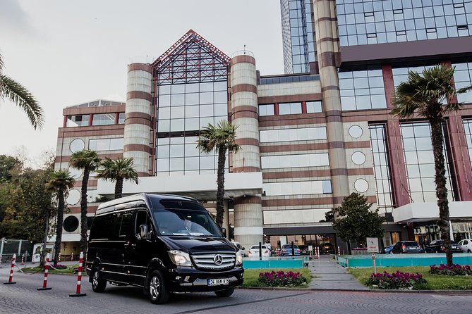Fat Taxi - Private Istanbul Airport (IST) Transfer to Taksim - The Private-Ride Reality: How Group Size Changes Your Trip