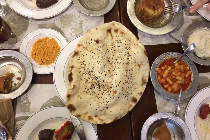 Food Tour in Istanbul with Local Guide - Kadıköy food market and local restaurants: how you taste the Asian side