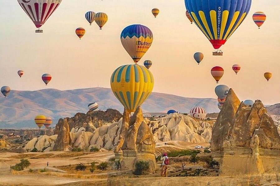 From Istanbul: 2-Day All-Inclusive Cappadocia Guided Trip - From Istanbul to Kayseri: the flight-and-transfer rhythm