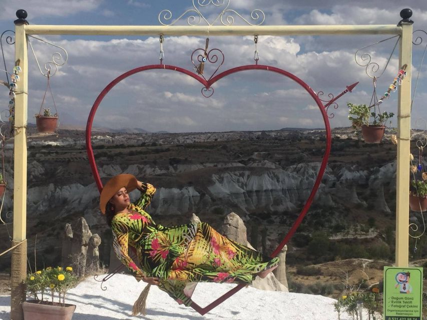 From Istanbul: 4-Day Istanbul, Cappadocia, Flight,Cave Hotel - The domestic flight to Cappadocia that actually saves your trip