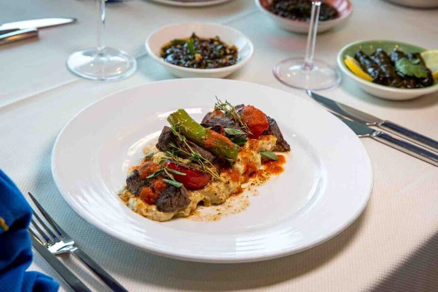 From Istanbul: Bosphorus Dinner Cruise Tavern & World Show - A 3-Hour Bosphorus Dinner Cruise That’s Built for Dusk