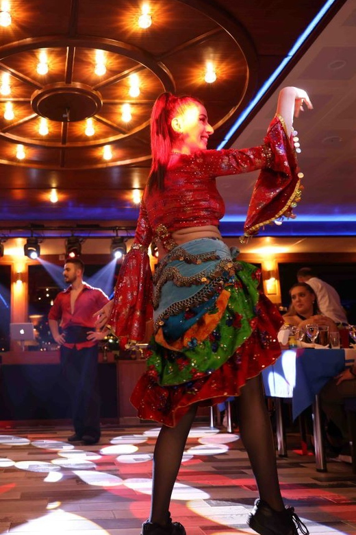 From Istanbul: Bosphorus Dinner Cruise Tavern & World Show - Drinks, Wi‑Fi, and the Small Comforts That Matter