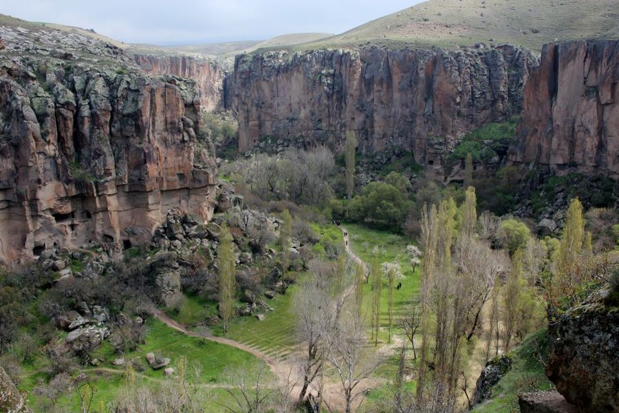 From Istanbul: Cappadocia Highlights 2-Day Tour with Balloon - Derinkuyu Underground City: shelter that tells a practical story