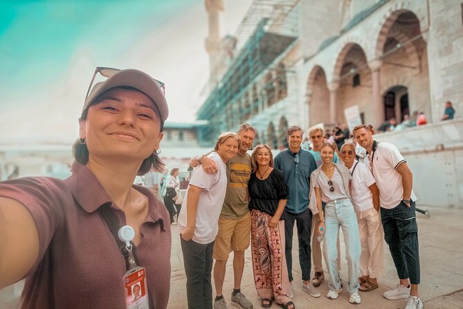 Full Coverage Istanbul Walking Tour - Blue Mosque: the 20,000 blue tiles moment