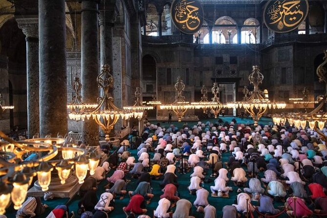 Full-Day Small-Group Guided Tour to Famous Mosques in Istanbul - Hagia Sophia Grand Mosque: From Church to Mosque to Museum to Mosque Again