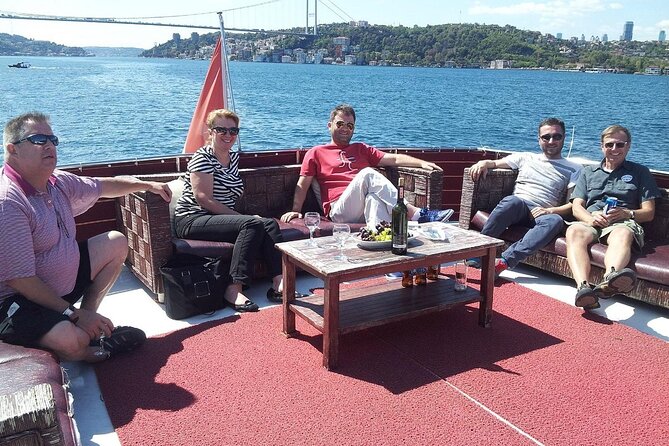 Full Day Tour of Istanbul by Boat - Kuzguncuk Sahili: historic-feeling architecture and atmosphere