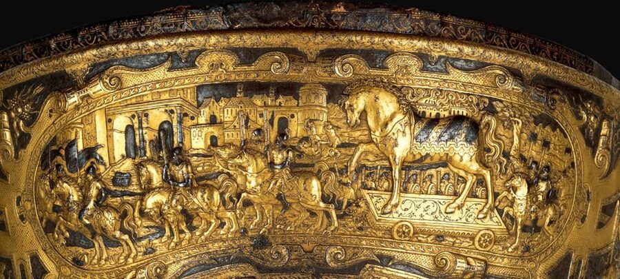 Full-Day Troy Tour From Istanbul - First Stop at Troy: The Trojan Horse Replica and the Myth Setup