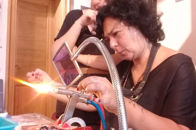 Glass Melting and Shaping with Flame with the Senior Glass Master - Your Hands-On Session: Making Under Senior Guidance