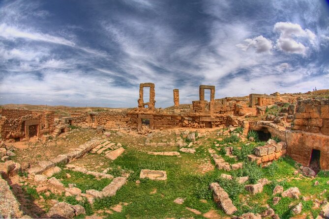 Göbekli Tepe & Şanlıurfa City Tour 2 Days 1 Night From Istanbul - Day 2 starts with Kızılkoyun: caves and Roman-era traces