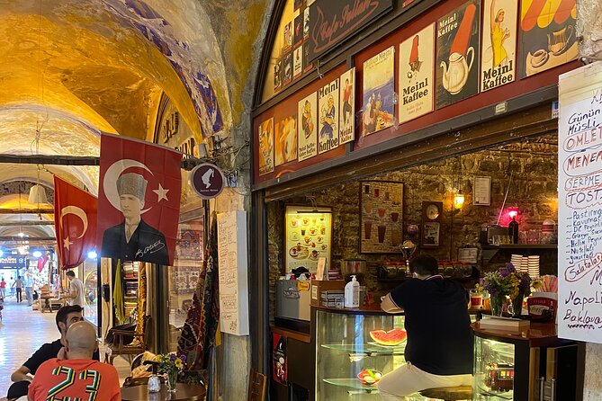 Grand Bazaar Through the Alleys - Price and value: what $200 per group really buys