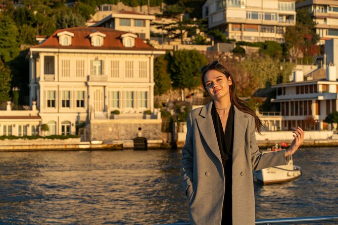 Guided Bosphorus Afternoon Cruise on Yacht - The Bosphorus route: from Dolmabahçe grandeur to riverside palace views