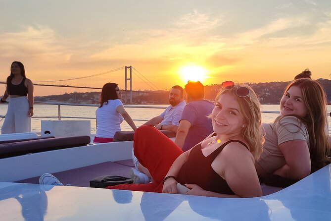 Guided Bosphorus Sunset Cruise on Luxurious Yacht - Small Group Cruise - What’s included (and what to plan for) so dinner doesn’t sneak up on you