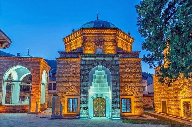 Guided Bursa Full Day Tour from Istanbul with Cable Car and Lunch - Uludağ National Park by Cable Car: The 30-Minute Photo Moment