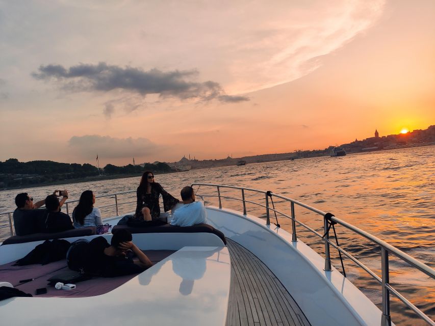 Guided Dolmabahce Palace Tour with Bosphorus Sunset Cruise - Quick hits before you go