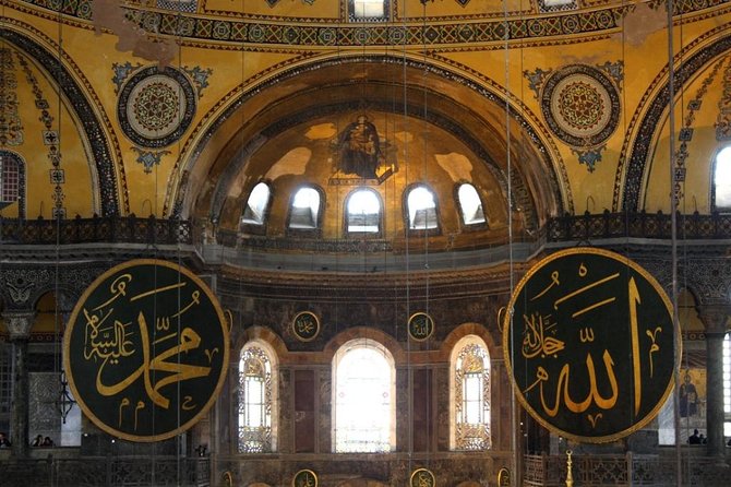 Guided Hagia Sofia, Blue mosque, Basilica Cistern skip lines tour - Basilica Cistern: The Underground Palace With the Medusa Heads