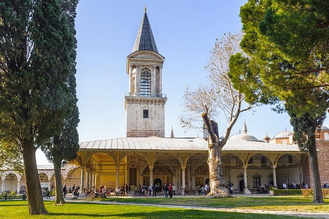 Guided Topkapi Palace & Harem- Skip-the-Line with SMALL GROUP - Price and value of an $86 bundled palace + Harem entry