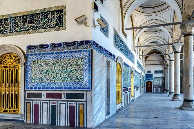 Guided Topkapi Palace & Harem- Skip-the-Line with SMALL GROUP - Topkapi Palace under Fatih Sultan Mehmet: what your guide helps you notice