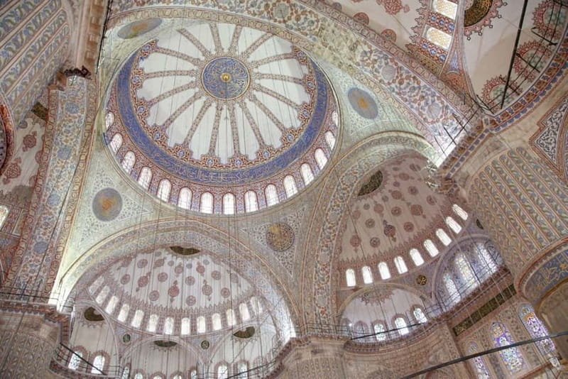 Hagia Sophia & Blue Mosque Half-day Guided, Small Group Tour - Hagia Sophia: the church-mosque-museum story, plus the €25 cash ticket