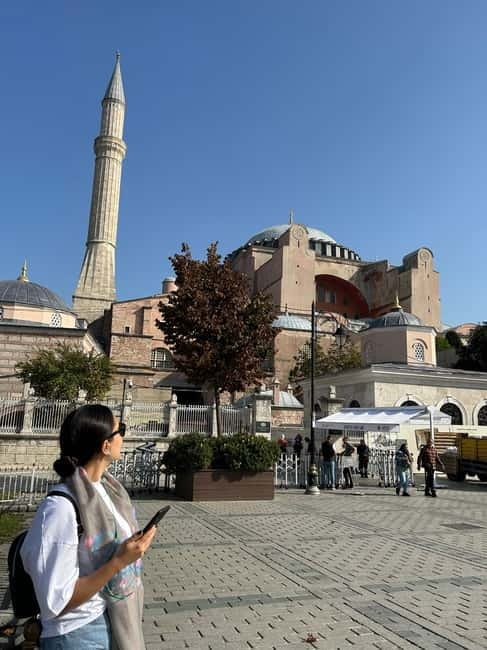 Hagia Sophia Skip-the-Line Ticket & Blue Mosque Audio Guide - Inside Hagia Sophia: upper gallery access and what to focus on