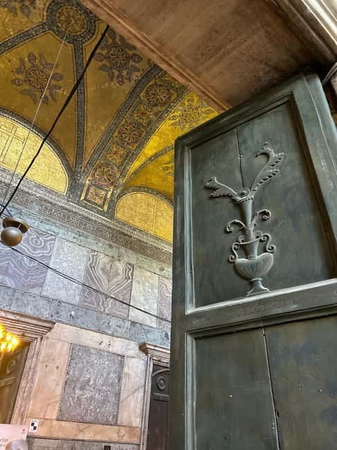 Hagia Sophia Skip-the-Line Ticket & Blue Mosque Audio Guide - Price and value: what $33 is buying you