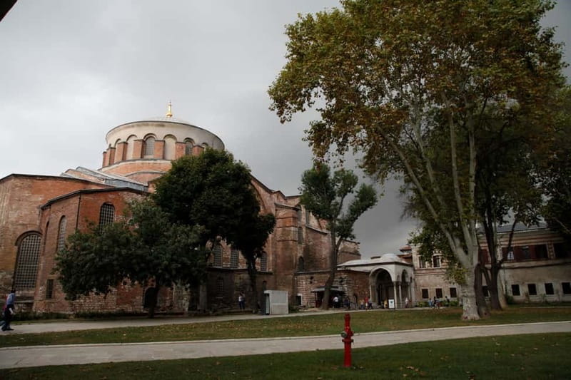 Hagia Sophia, Topkapı Palace, Blue Mosque Guided Small Group - Value check: $68 for a full imperial loop (plus cash tickets)