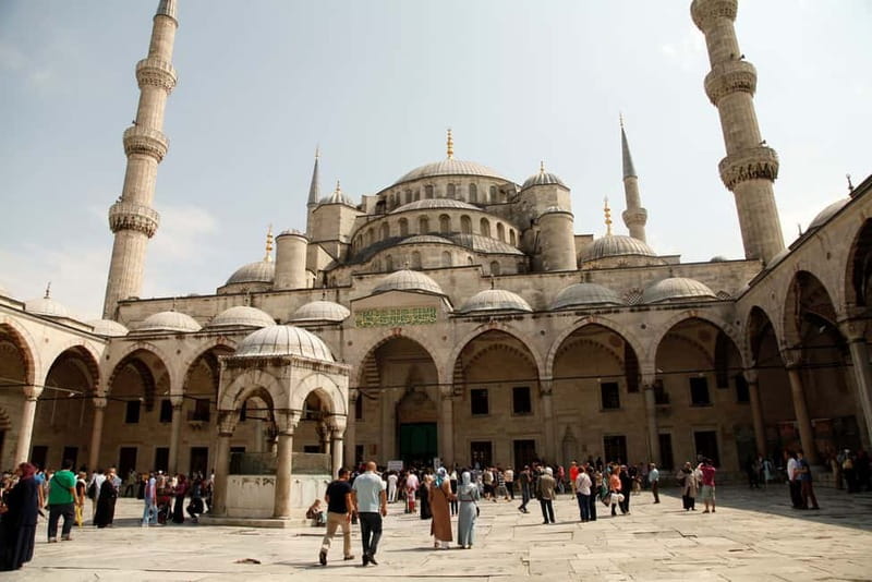 Hagia Sophia, Topkapı Palace, Blue Mosque Guided Small Group - Topkapı Palace and Harem: sultans, relics, and private spaces