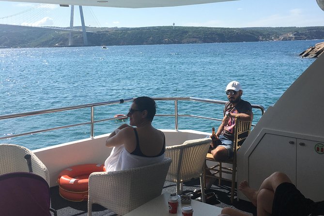 Half-Day Bosphorus Cruise to Black Sea from Istanbul with Lunch - Bosphorus sights you can actually recognize from the water