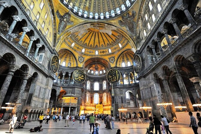 Highlights of Istanbul with Private Tour Guide Zerrin - Starting at Four Seasons Sultanahmet and keeping your timing realistic