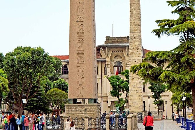 Highligts of Historic Peninsula - Topkapi Palace Museum: courtyards, Harem rooms, and Bosphorus views