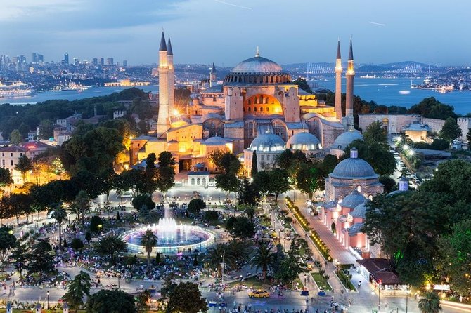 Imperial Istanbul Half-Day Tour: Hagia Sophia and Grand Bazaar - Key things that make this tour worth your time