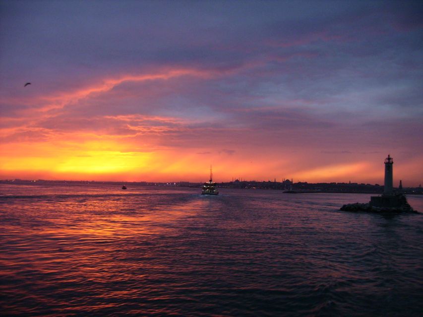 Istanbul: Afternoon Bosphorus Cruise and Spice Bazaar Tour - What This 4-Hour Combo Tour Gets You in Istanbul