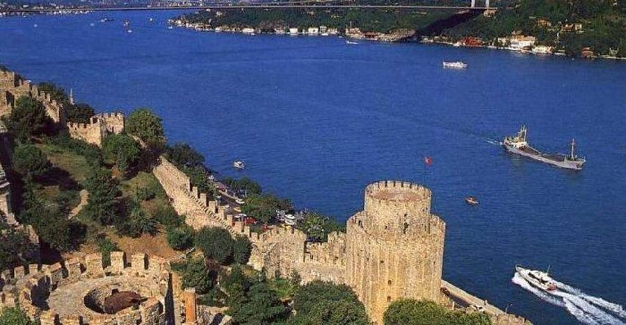 Istanbul: Afternoon Bosphorus Cruise and Spice Bazaar Tour - Getting to the Action: Pickup and an Air-Conditioned Ride