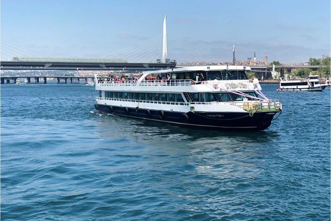 Istanbul Afternoon Bosphorus Cruise with Asian Side Stop - Onboard comfort: spacious deck, but plan for basic facilities