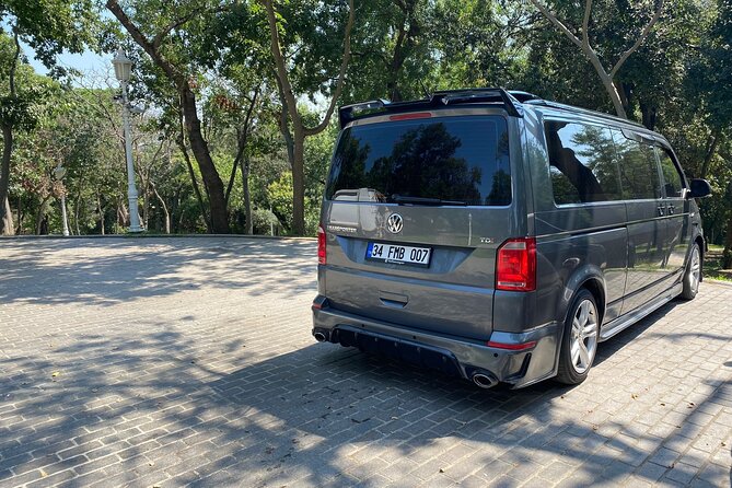 İstanbul Airport and Hotel Transfer - From Booking Message to Meeting Point: How You Get Found