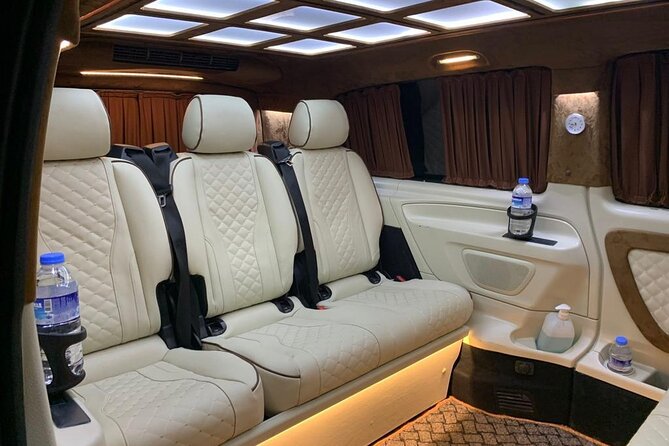 Istanbul Airport Private Transfer Services - Biivip Vip Transfer - How the Biivip setup works: WhatsApp, flight code, and that meeting video