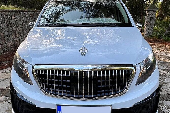 İstanbul Airport Taxi - Communication before you land: WhatsApp, mobile tickets, and Wi‑Fi support