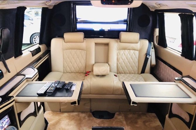 Istanbul Airport Transfer Service (IST) - Driver Languages and 24/7 Service When Your Flight Lands Late