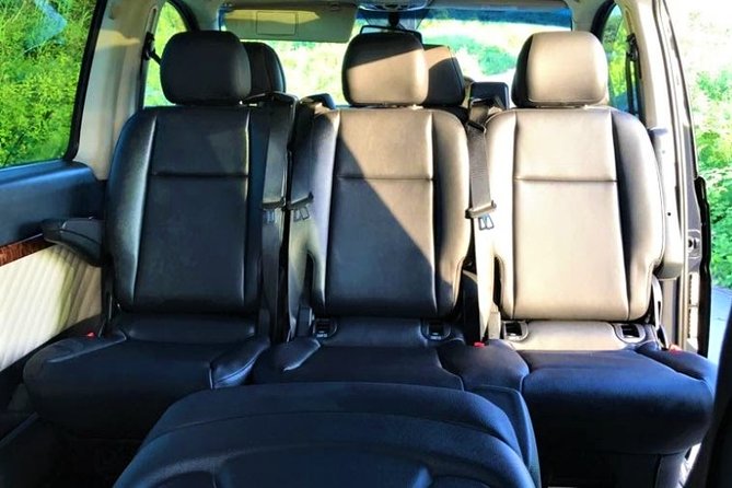 Istanbul Airport Transfer Service (IST) - Vehicles, Comfort, and Bottled Water for the First Hour